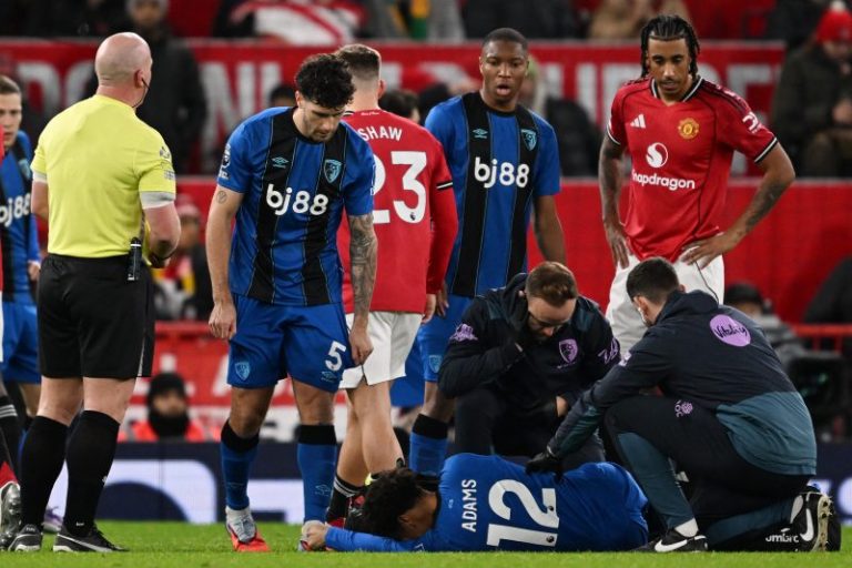 Key USMNT player suffers knee injury, could jeopardize his World Cup